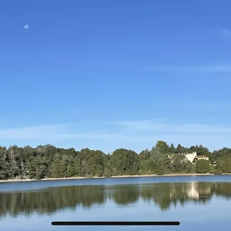 Hébergement de vacances En Bord De *