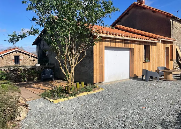 En Bord De Monsireigne